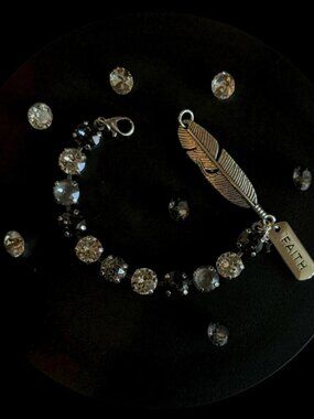 Handcrafted Austrian Crystal Under His Feathers Bracelet - Grey/Clear